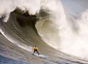 爱游戏APP-北欧防线难挡东方利刃—金玟哉进攻端闪耀国米对阵丹麦之战