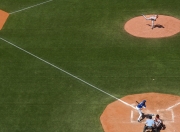 爱游戏官网-赛道上的颠覆日，红牛二队轻取法拉利，拉塞尔刷新纪录改写F1格局