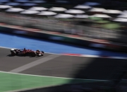 爱游戏tv-红牛车队碾压哈斯车队，诺里斯点燃赛场