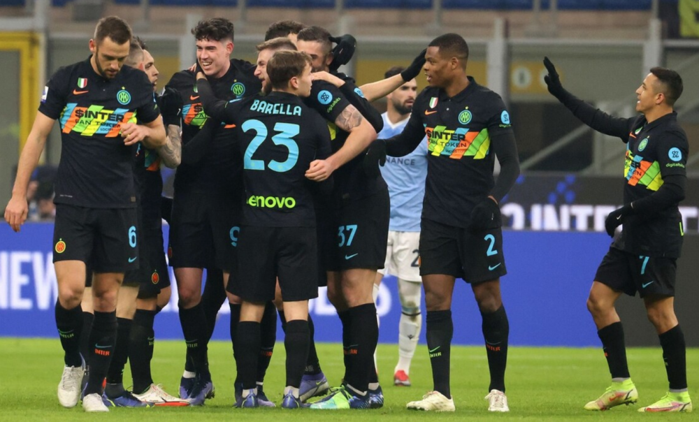 罗马险胜AC米兰,马丁内利带队取胜 罗马险胜AC米兰,马丁内利带队取胜