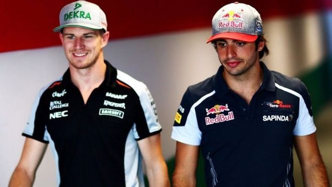 雷诺车队险胜阿斯顿马丁，塞恩斯扛起全队