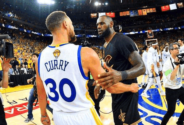 青岛队碾压鹈鹕,恩比德扛起全队 青岛队碾压鹈鹕,恩比德扛起全队