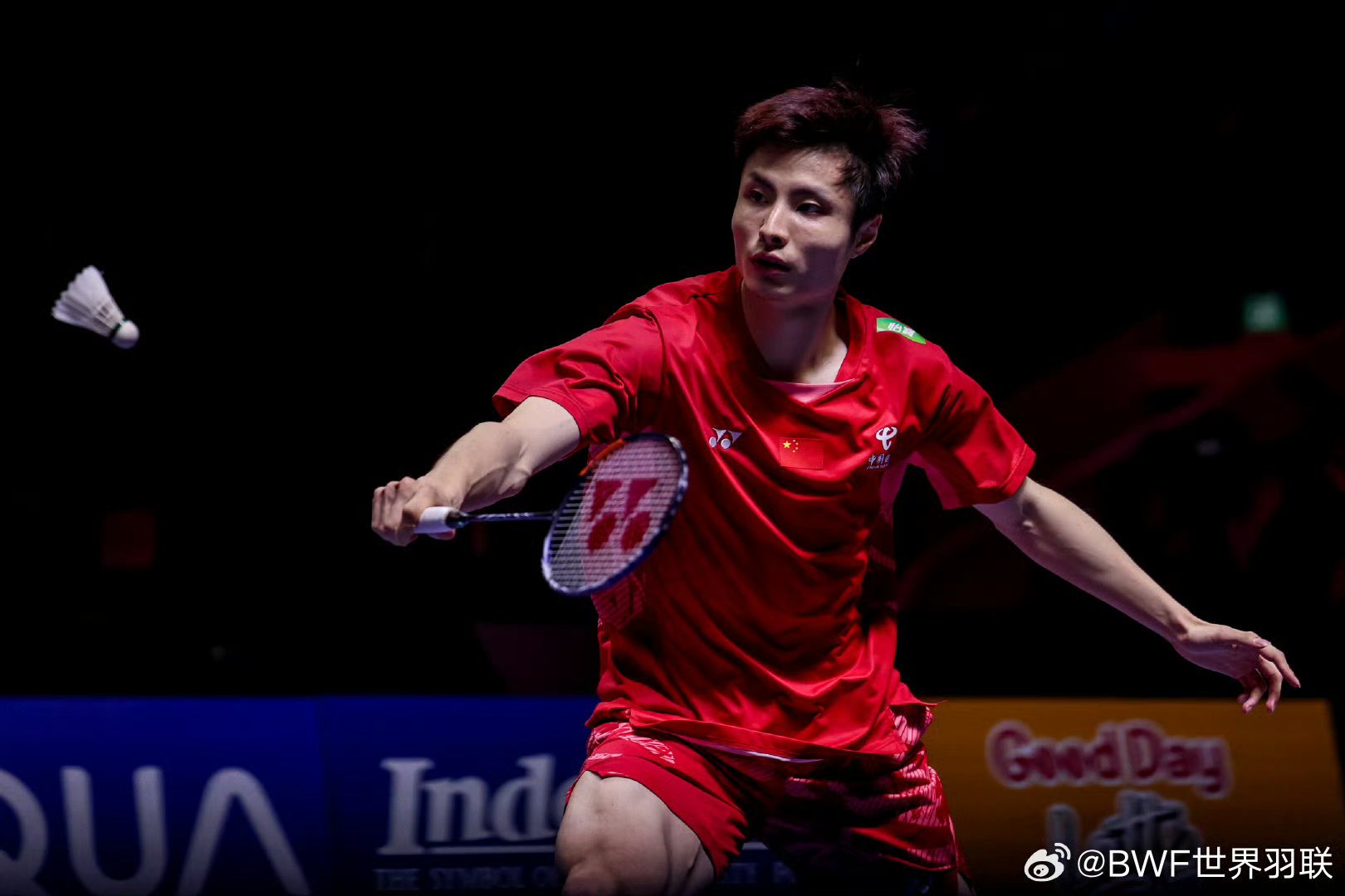 韩国队鏖战印尼队，石宇奇扛起全队