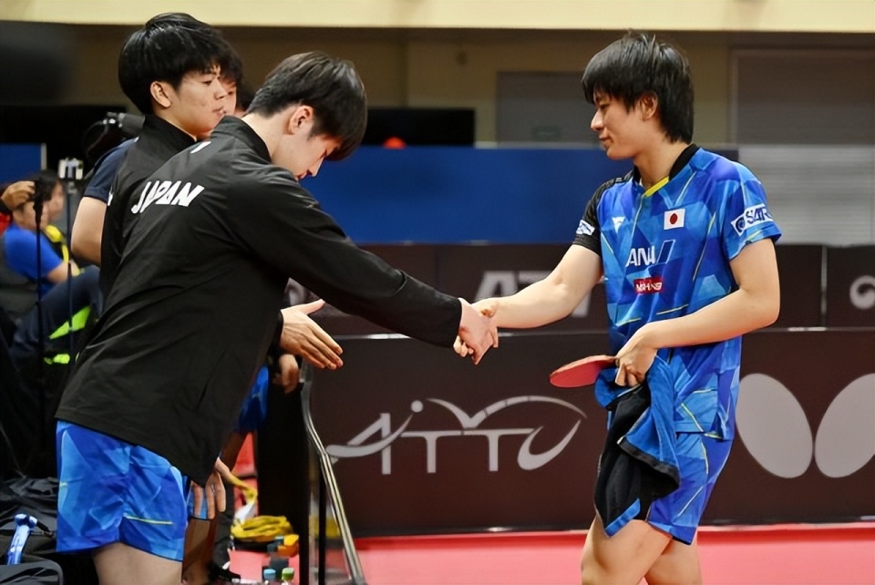 德国队横扫韩国队,许昕统治全场 德国队横扫韩国队,许昕统治全场