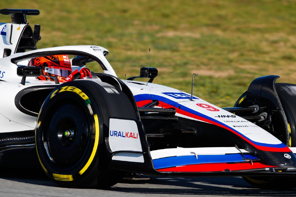 哈斯车队横扫迈凯伦,塞恩斯扛起全队 哈斯车队横扫迈凯伦,塞恩斯扛起全队