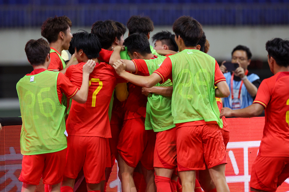 泰国队险胜中国队，安赛龙关键制胜