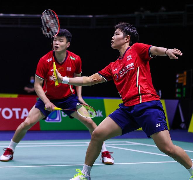 丹麦队逆转中国队，黄鸭组合惊艳四座