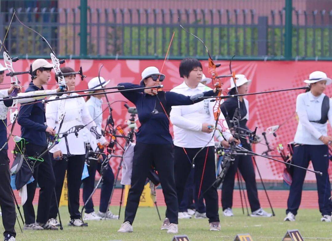 中国女子射箭队连续三局获胜,晋级八强 中国女子射箭队连续三局获胜,晋级八强