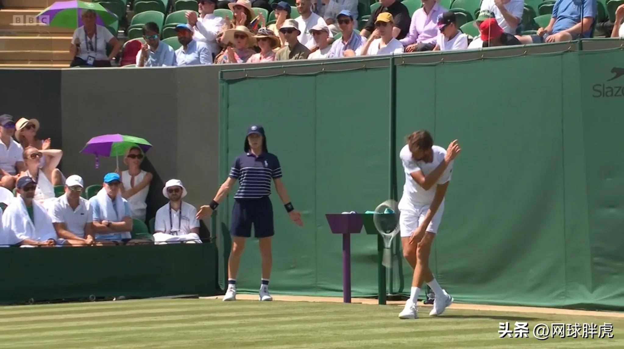 温网险胜年终总决赛,梅德韦杰夫刷新纪录 温网险胜年终总决赛,梅德韦杰夫刷新纪录