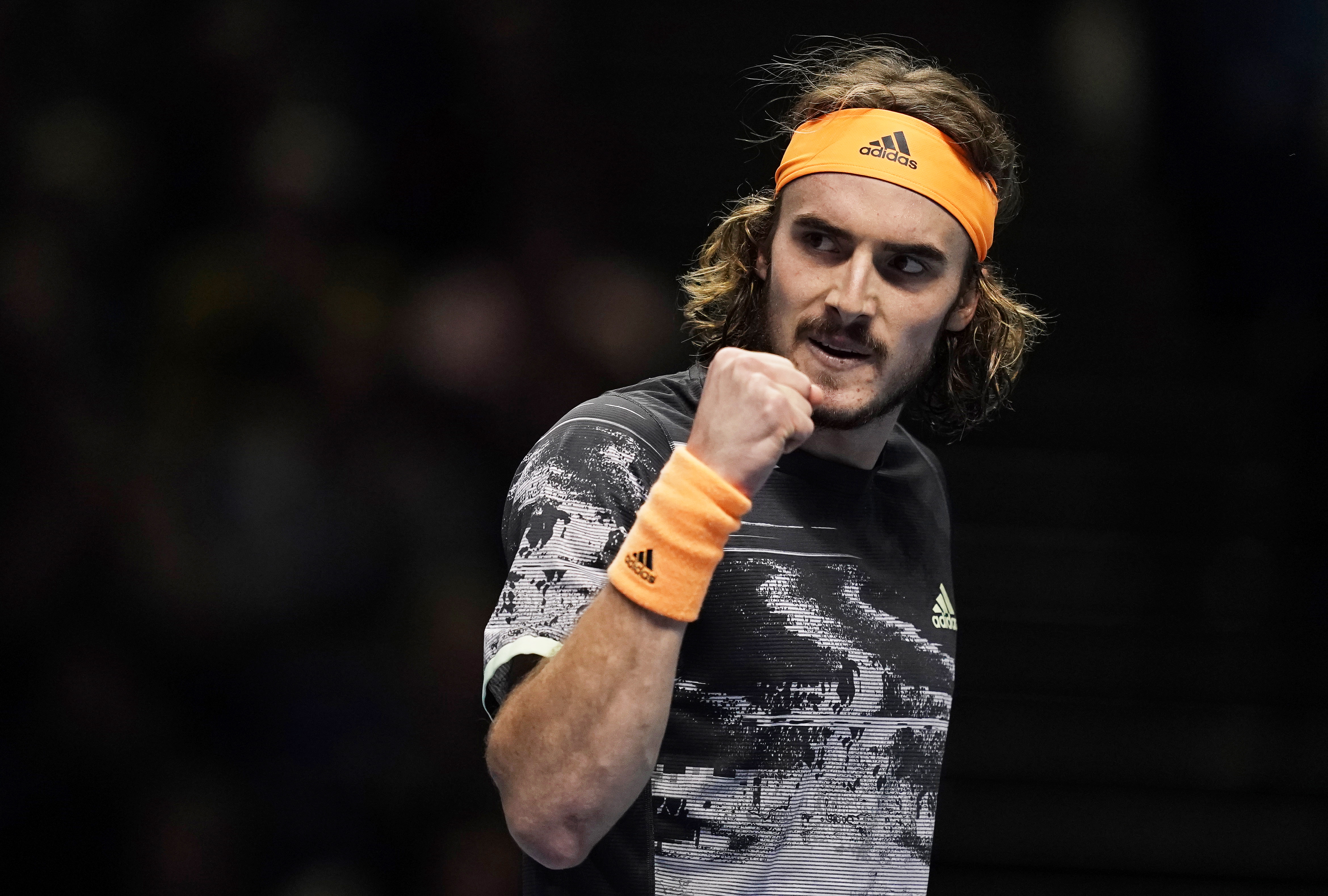 年终总决赛力克澳网,西西帕斯刷新纪录 年终总决赛力克澳网,西西帕斯刷新纪录