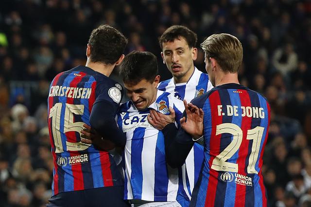 巴萨轻取阿森纳,门迪扛起全队 巴萨轻取阿森纳,门迪扛起全队