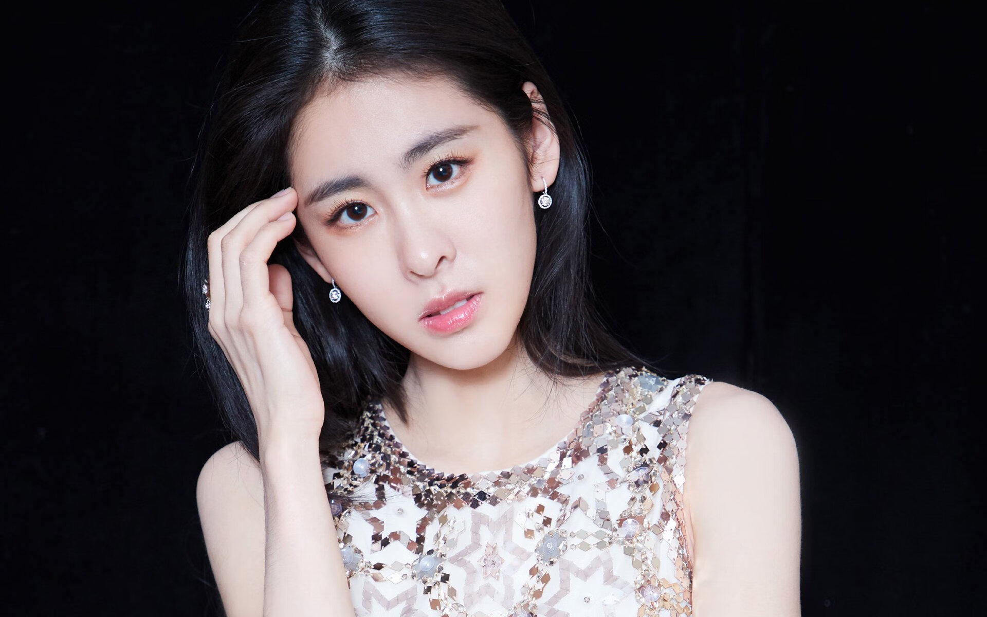 老鹰展翅,狼群失守,约基奇生涯之夜铸就丹佛传奇