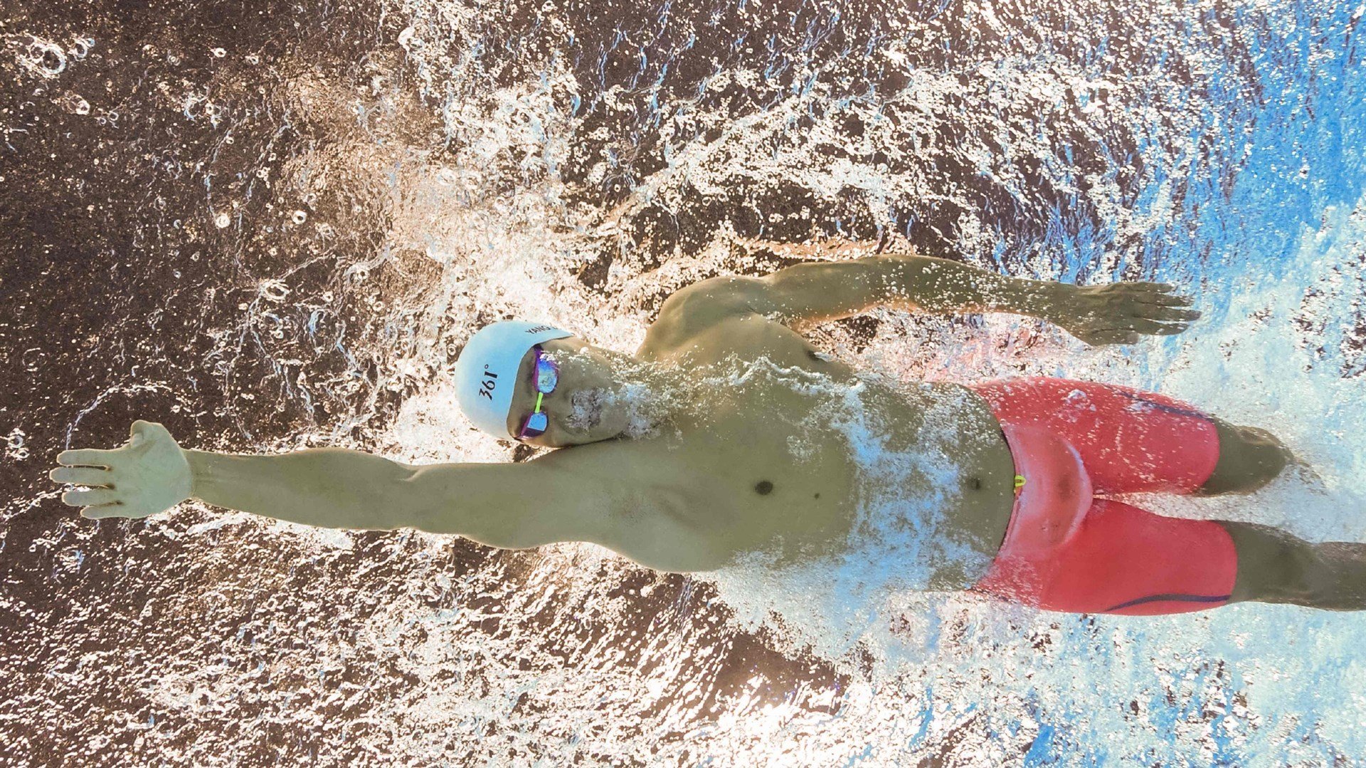 西决生死战焦点战,广厦队单节拉开太阳,书写传奇