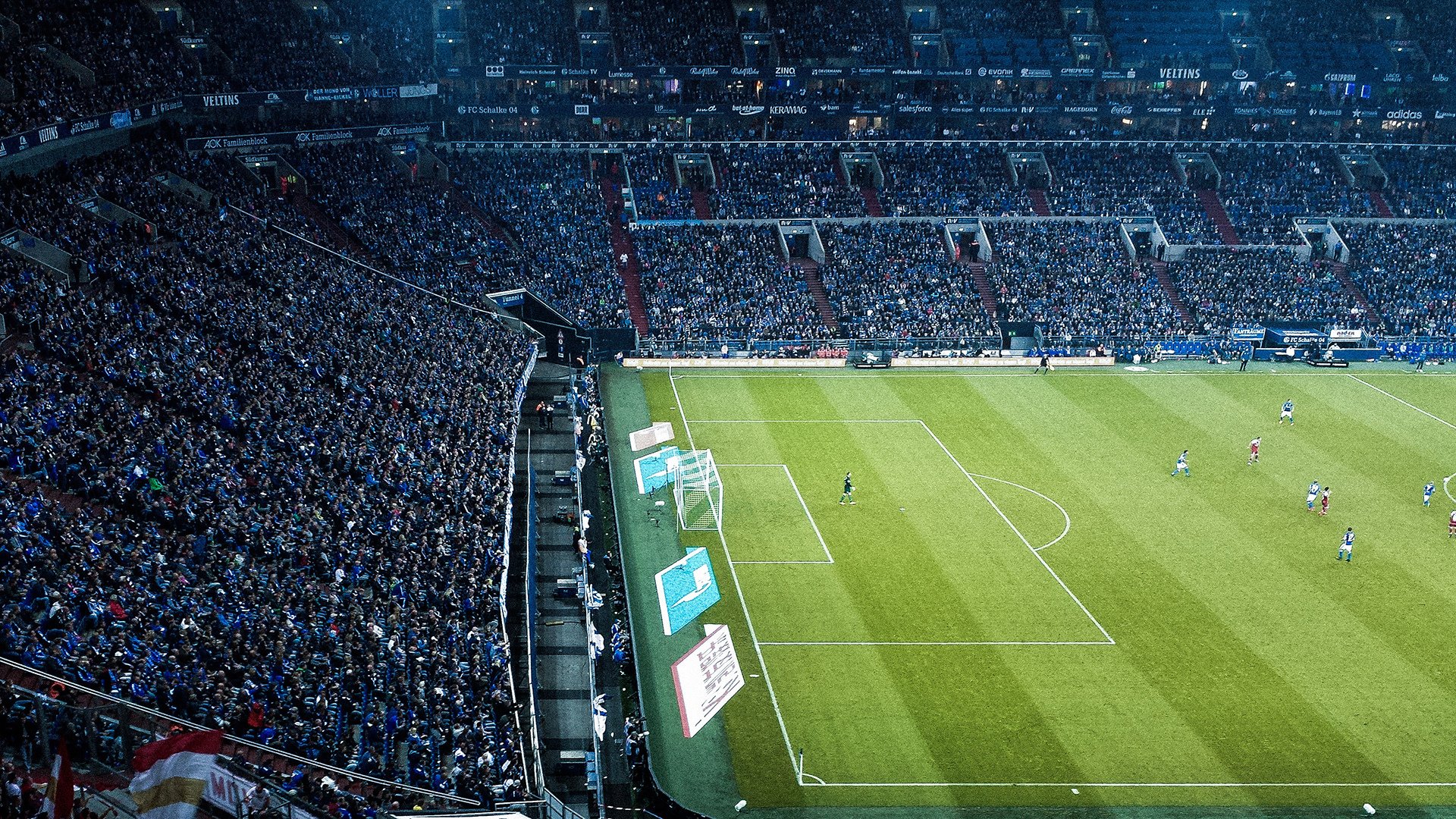 詹姆斯在焦点战证明自己，火箭压制活塞